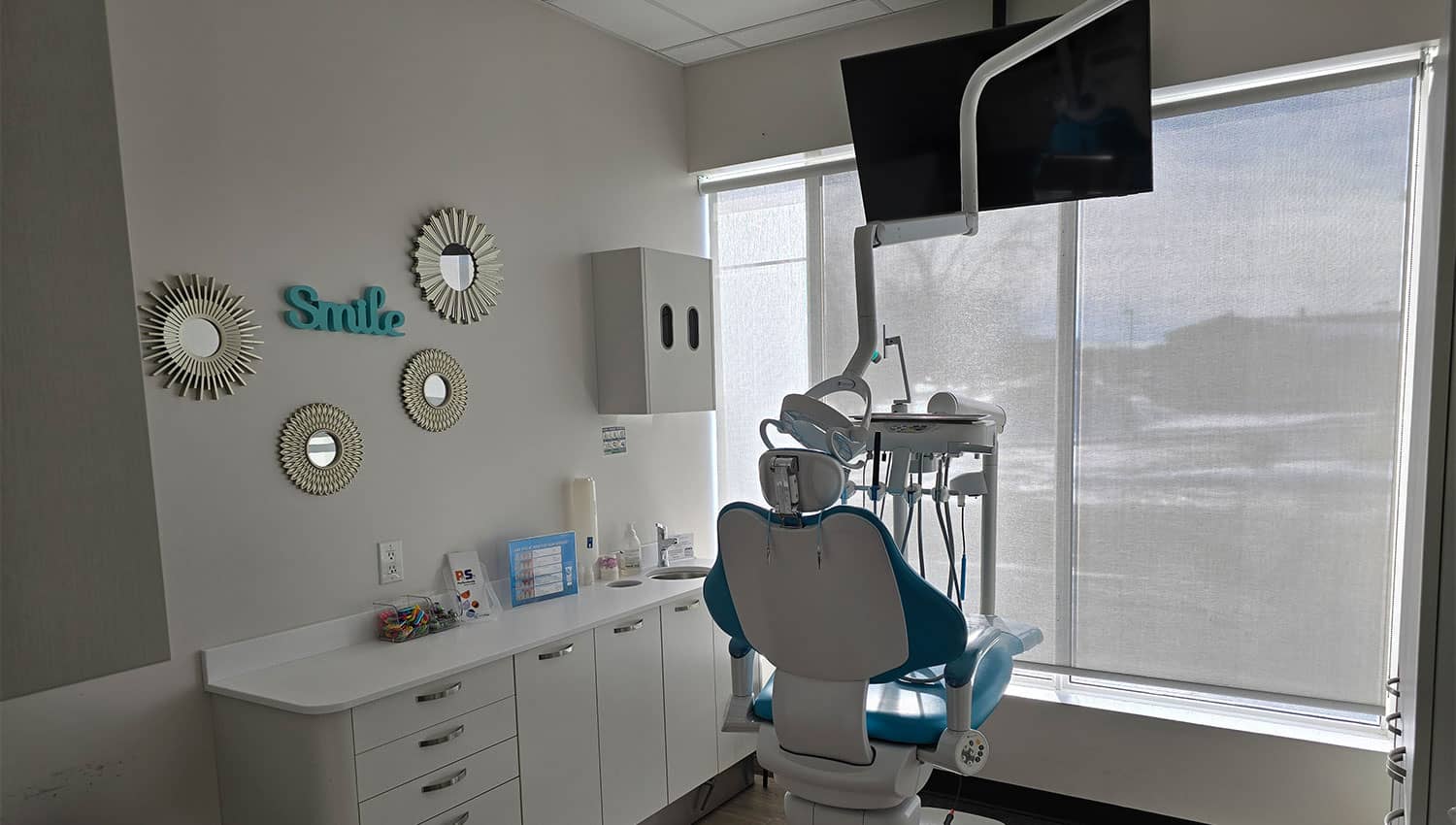 Modern dental office interior photo 5